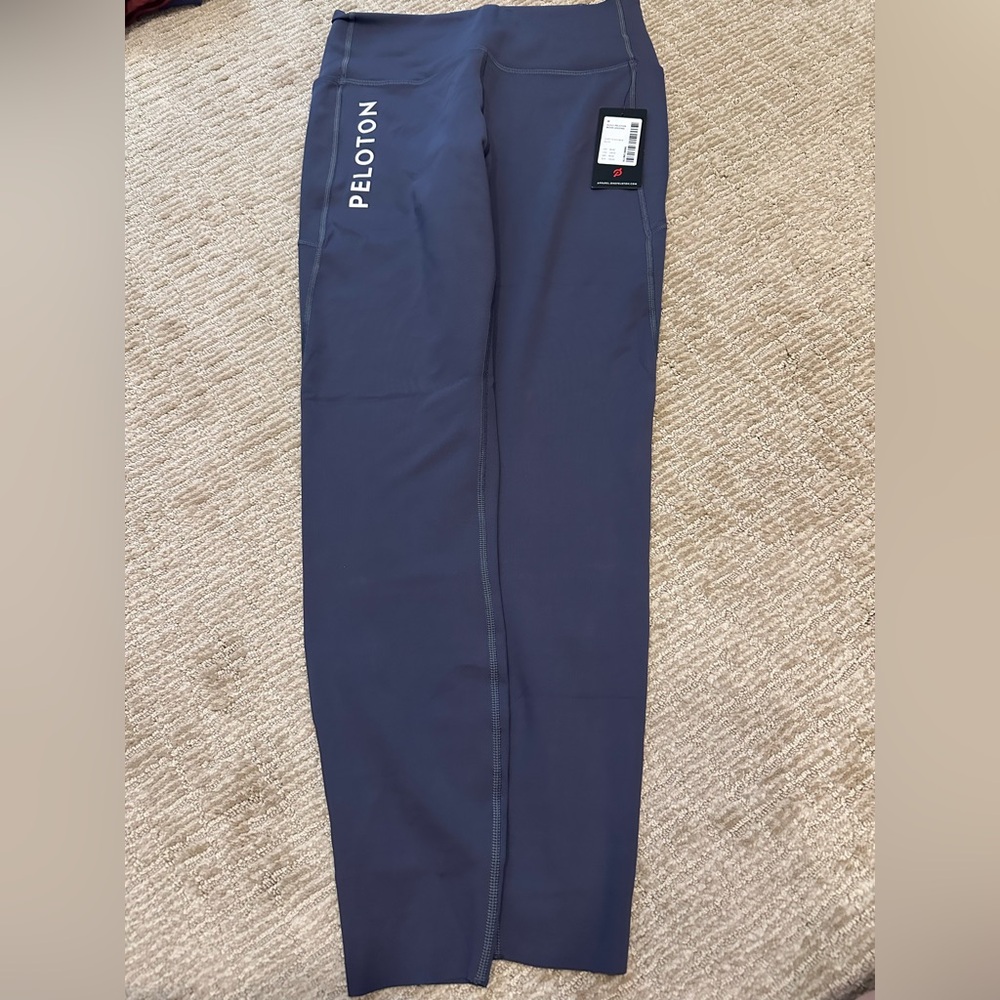 NWT M Peloton Move Legging